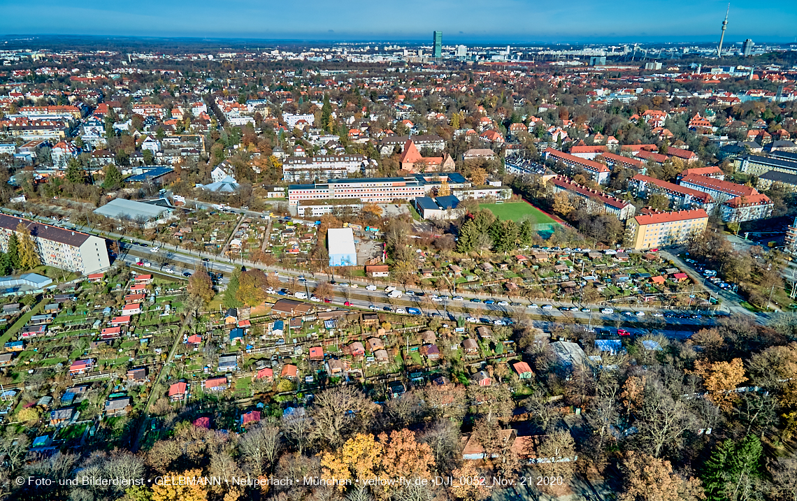21.11.2020 - Hirschgarten mit Paketposthalle in München